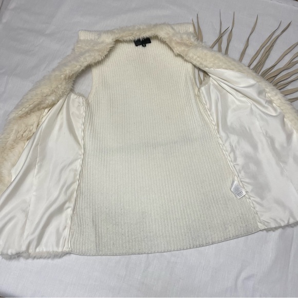 Dynamite off-white faux fur vest Sz S - Picture 6 of 9
